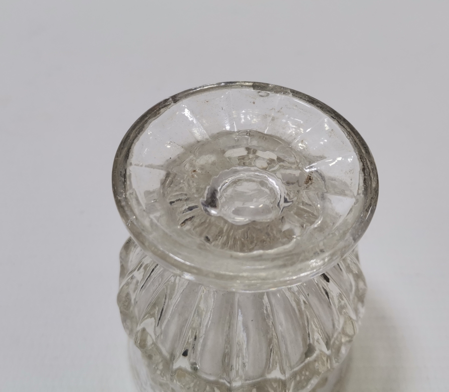 KABARTMA İŞÇİLİKLİ ANTİKA DONDURMALIK