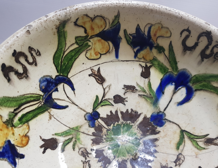 18.YY MELEKLİ VE ÇİN BULUTLU NADİR İZNİK KASE