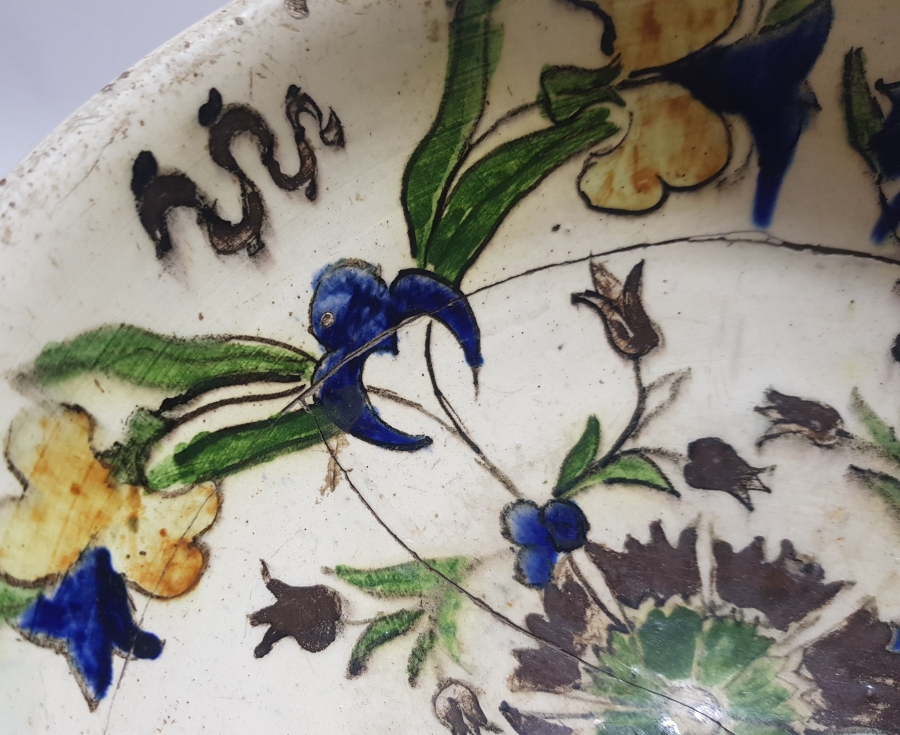 18.YY MELEKLİ VE ÇİN BULUTLU NADİR İZNİK KASE