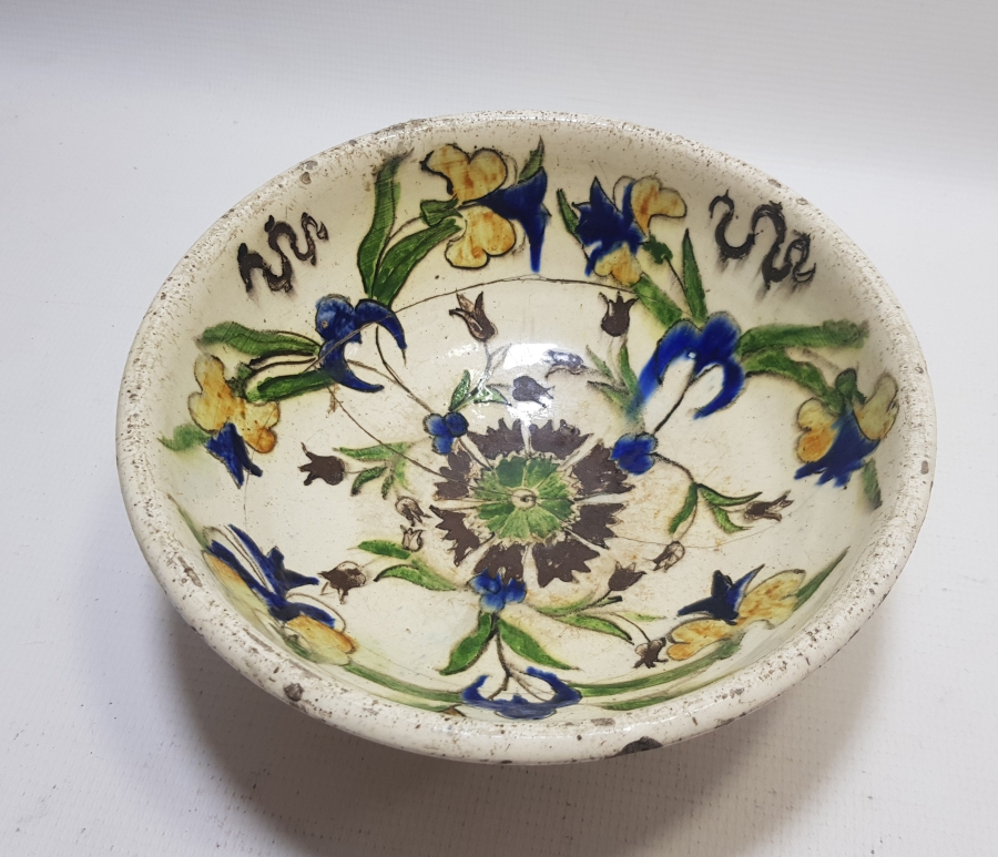 18.YY MELEKLİ VE ÇİN BULUTLU NADİR İZNİK KASE