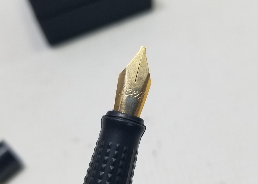 ÇİL KONDİSYONDA DOLMA KALEM