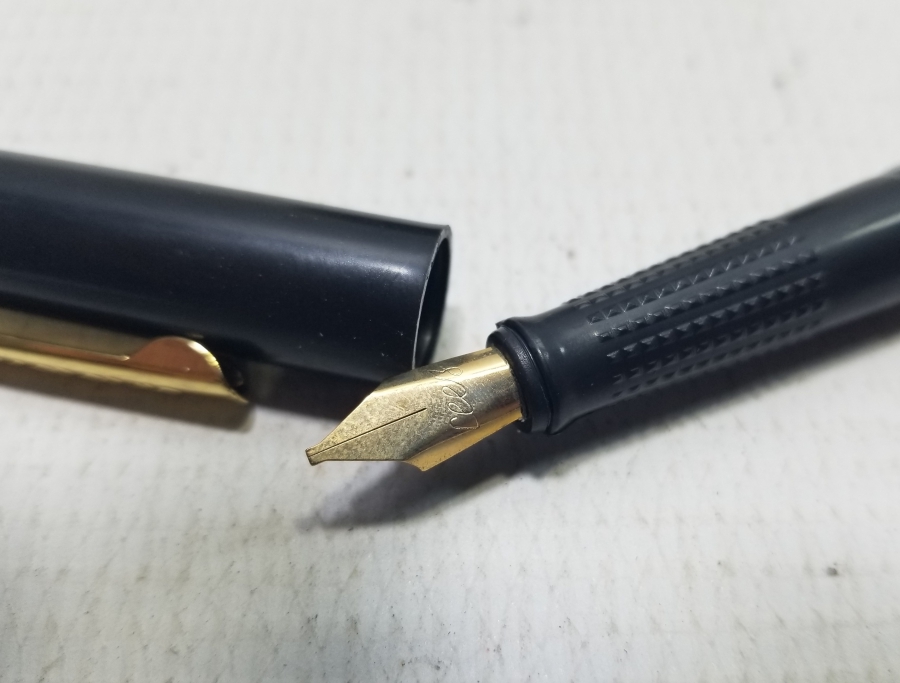 ÇİL KONDİSYONDA DOLMA KALEM