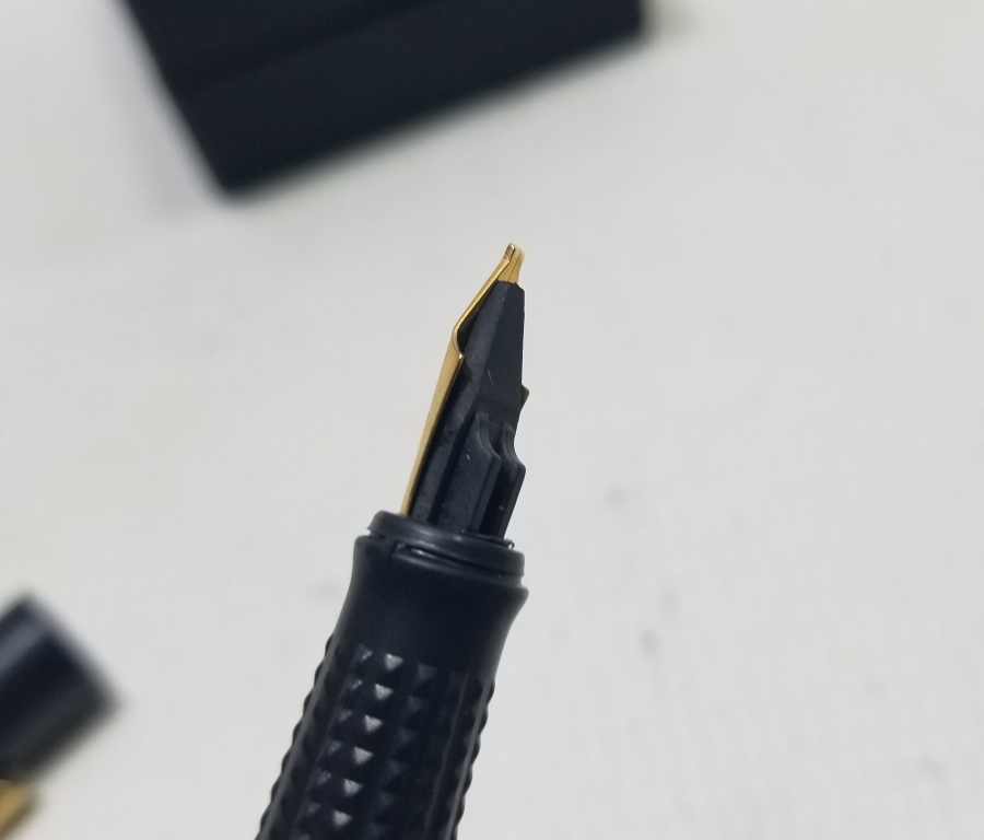 ÇİL KONDİSYONDA DOLMA KALEM