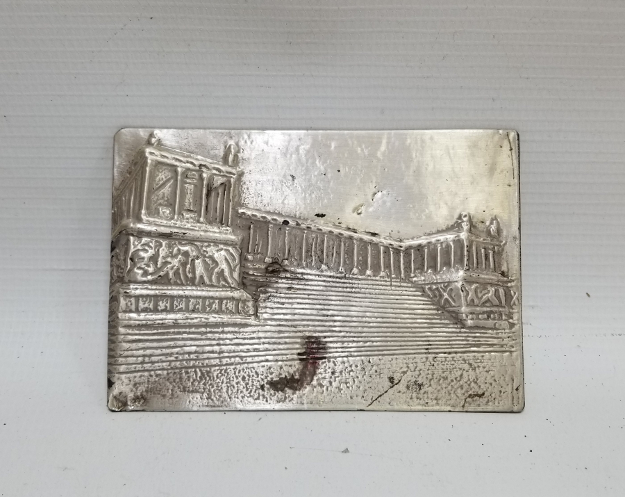 ANTİKA GÜMÜŞ ZEUS SUNAĞI GÖRSELLİ PLAKA