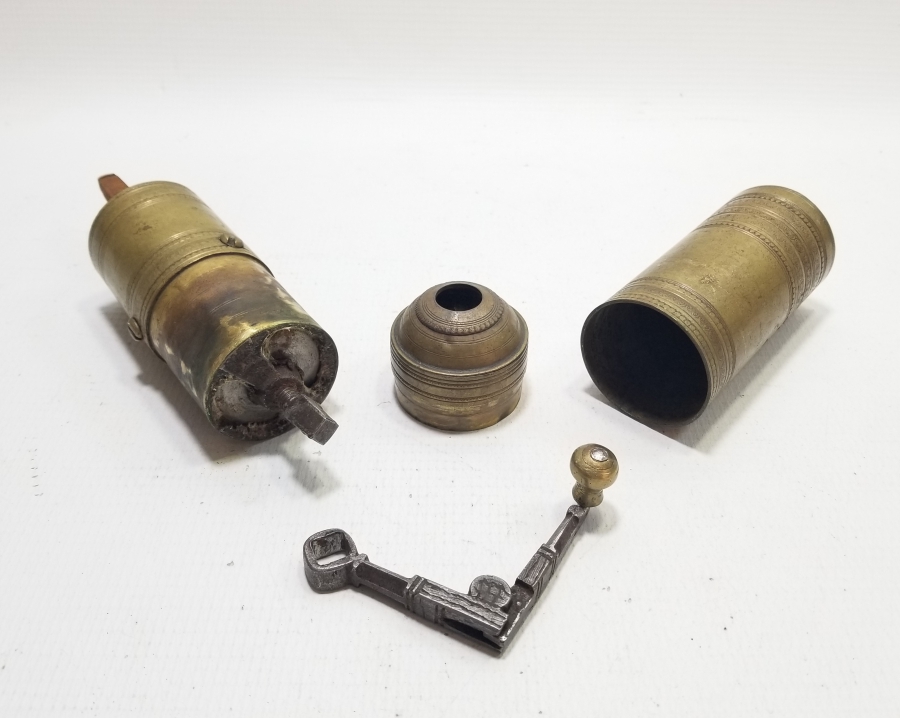 NADİR FORMDA OSMANLI DÖNEMİ SÜLEYMANİYE KAHVE DEĞİRMENİ