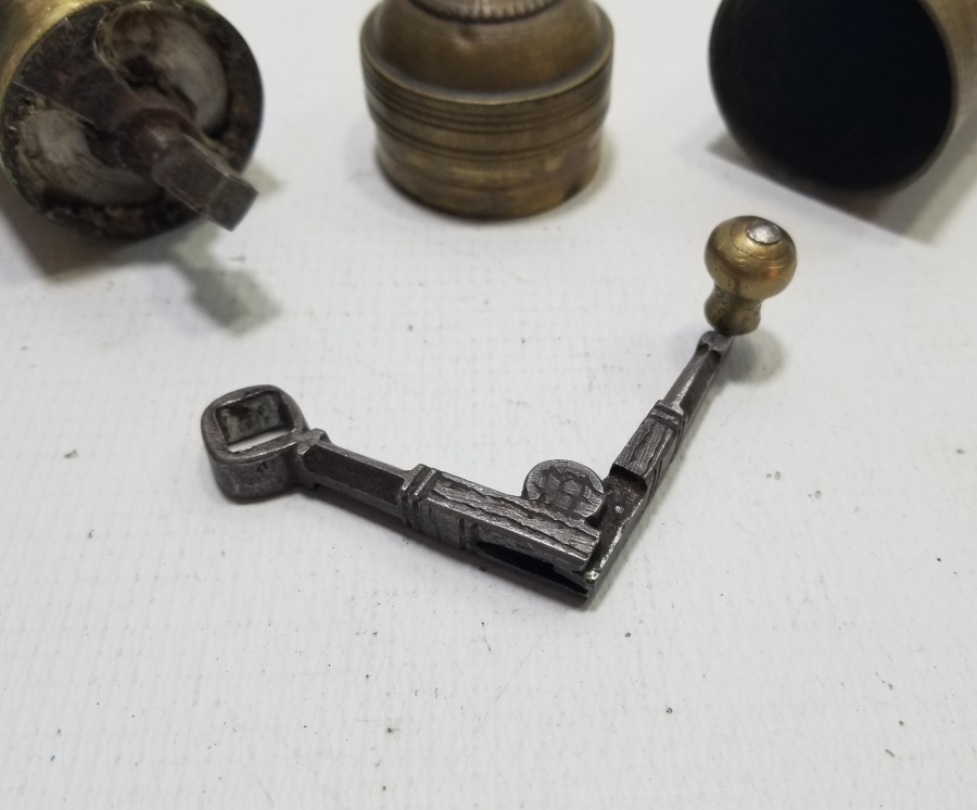 NADİR FORMDA OSMANLI DÖNEMİ SÜLEYMANİYE KAHVE DEĞİRMENİ