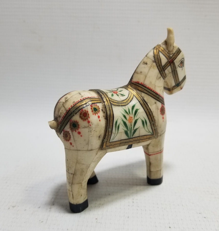 KEMİK ÜZERİ ALTIN VERMEYLİ VE KÖK BOYALI OSMANLI DÖNEMİ EL YAPIMI NADİR EYÜP OYUNCAK