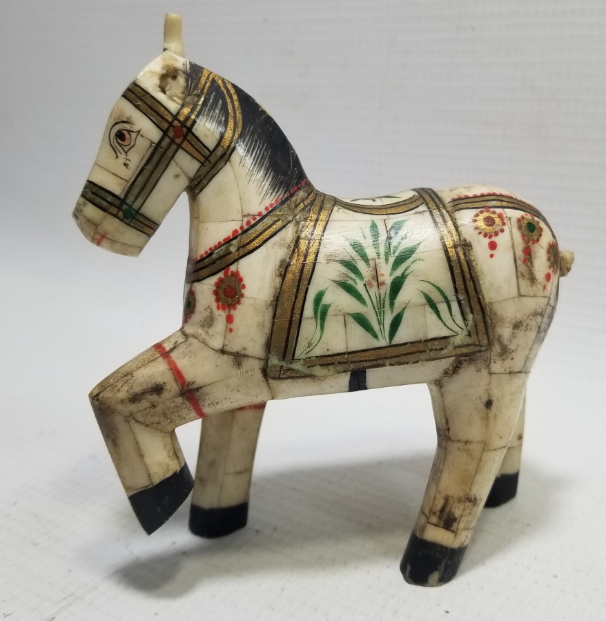 KEMİK ÜZERİ ALTIN VERMEYLİ VE KÖK BOYALI OSMANLI DÖNEMİ EL YAPIMI NADİR EYÜP OYUNCAK