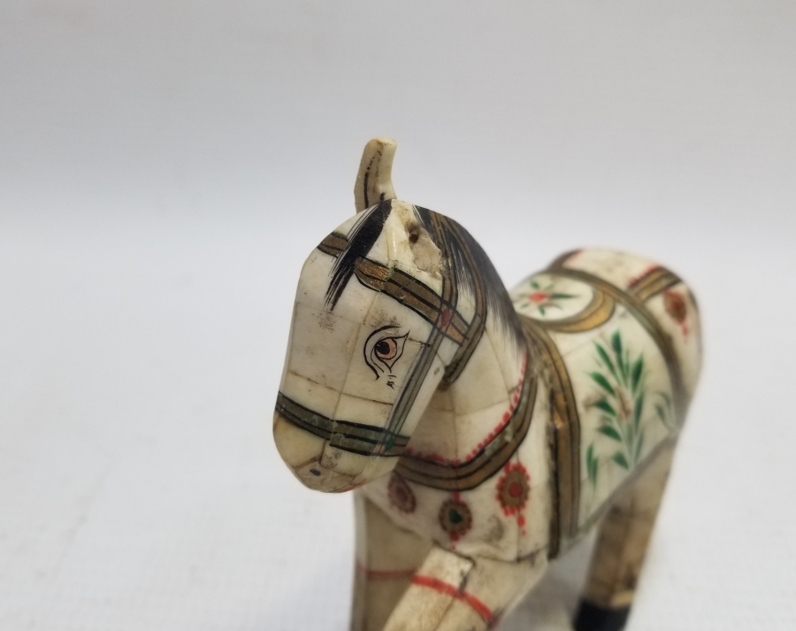 KEMİK ÜZERİ ALTIN VERMEYLİ VE KÖK BOYALI OSMANLI DÖNEMİ EL YAPIMI NADİR EYÜP OYUNCAK