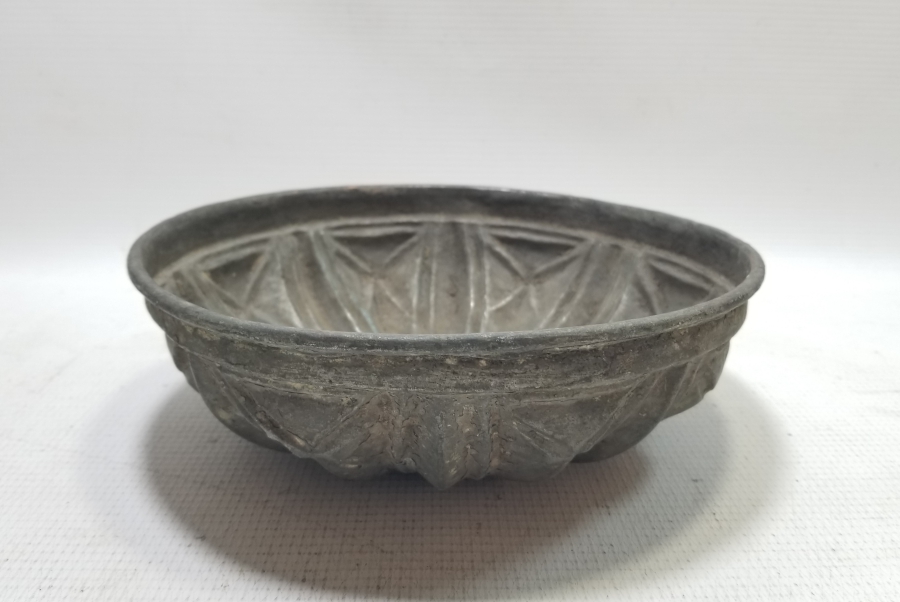 OSMANLI DÖNEMİ KABARTMA İŞÇİLİKLİ SELÇUKLU BAKIR HAMAM TASI