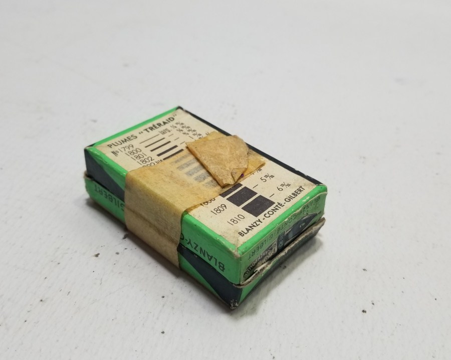 OSMANLI DÖNEMİ ORİJİNAL KUTUSUNDA DİVİT UÇLARI