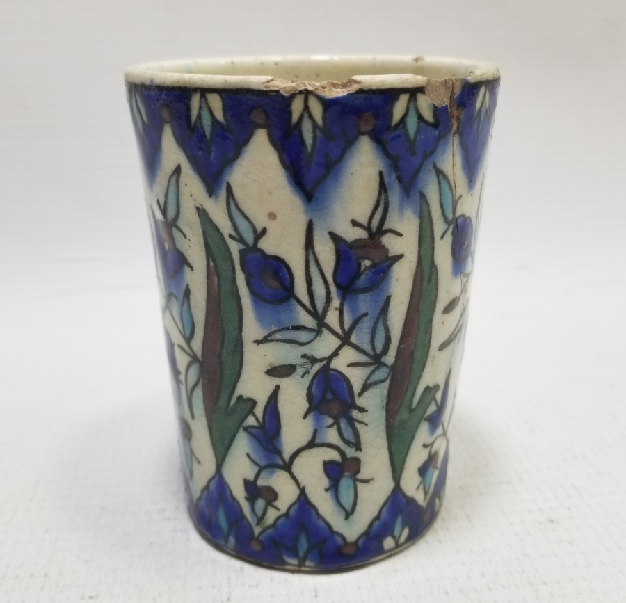 NADİR RENKTE OSMANLI DÖNEMİ İZNİK BARDAK