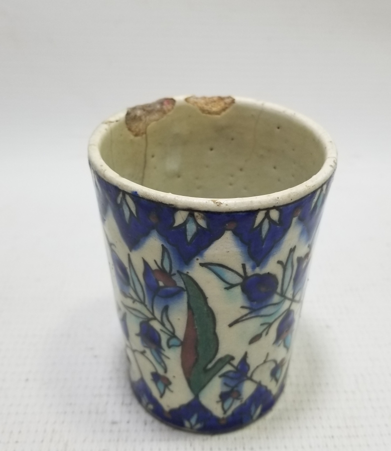 NADİR RENKTE OSMANLI DÖNEMİ İZNİK BARDAK