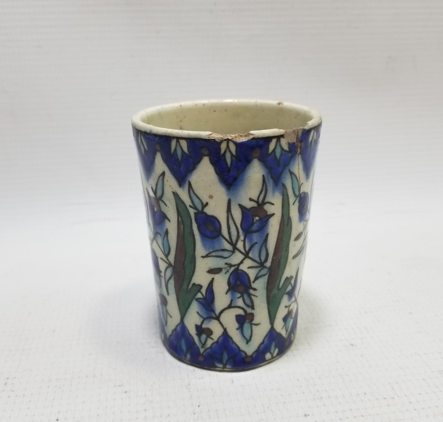 NADİR RENKTE OSMANLI DÖNEMİ İZNİK BARDAK