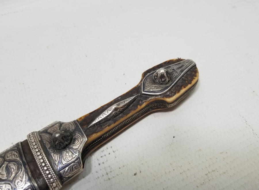 1891 TARİHLİ OSMANLI DÖNEMİ GEYİK BOYNUZU SAPLI GÜMÜŞ KINLI NADİR ÇERKES KAMASI