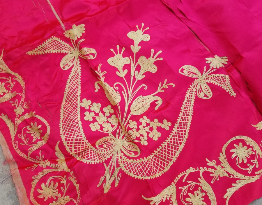 OSMANLI DÖNEMİ İPEK ATLAS GELİN HAMAM BOHÇASI