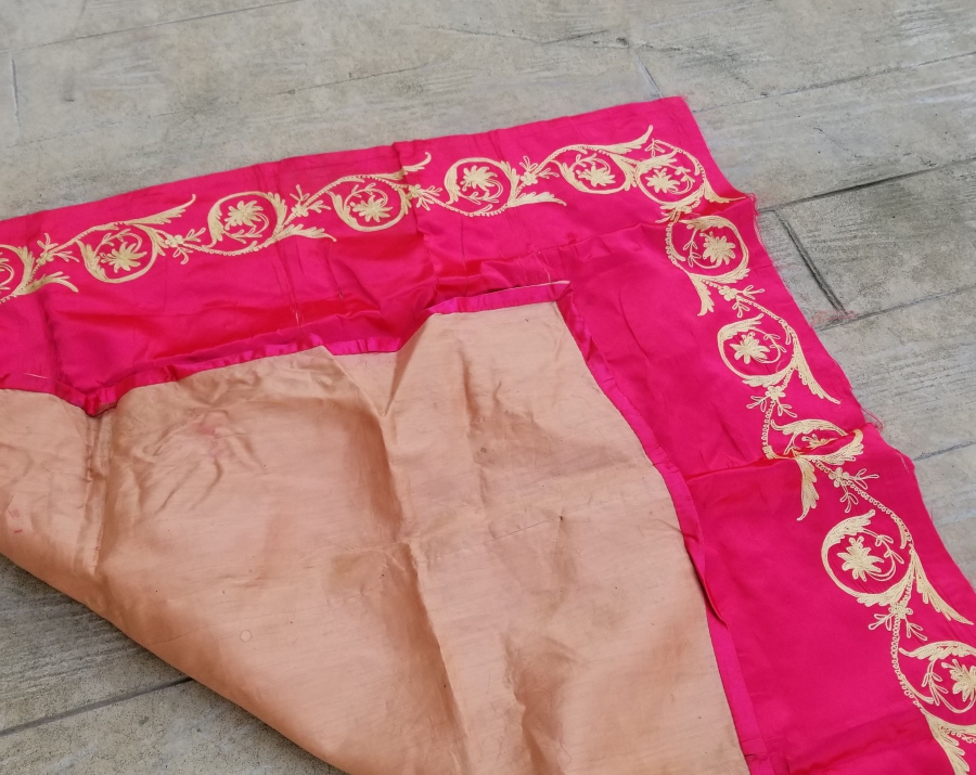 OSMANLI DÖNEMİ İPEK ATLAS GELİN HAMAM BOHÇASI