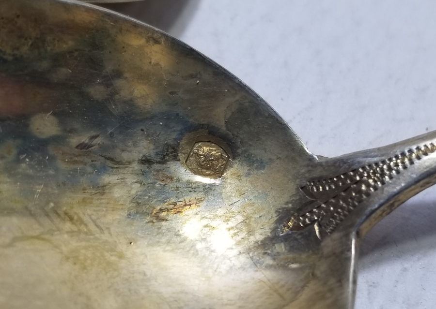 ORİJİNAL KUTUSUNDA ALTIN VARAKLI OSMANLI DÖNEMİ GÜMÜŞ ÇAY TAKIMI