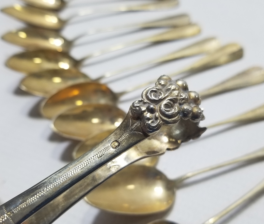 ORİJİNAL KUTUSUNDA ALTIN VARAKLI OSMANLI DÖNEMİ GÜMÜŞ ÇAY TAKIMI