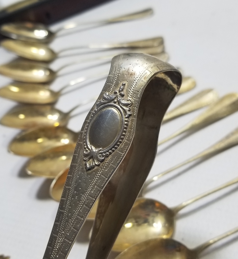 ORİJİNAL KUTUSUNDA ALTIN VARAKLI OSMANLI DÖNEMİ GÜMÜŞ ÇAY TAKIMI