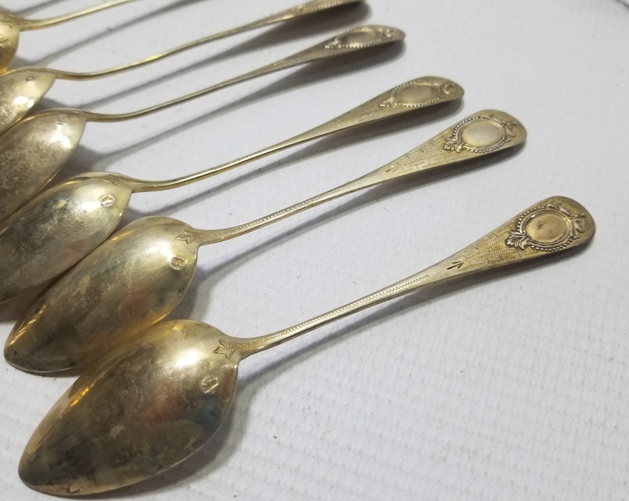 ORİJİNAL KUTUSUNDA ALTIN VARAKLI OSMANLI DÖNEMİ GÜMÜŞ ÇAY TAKIMI