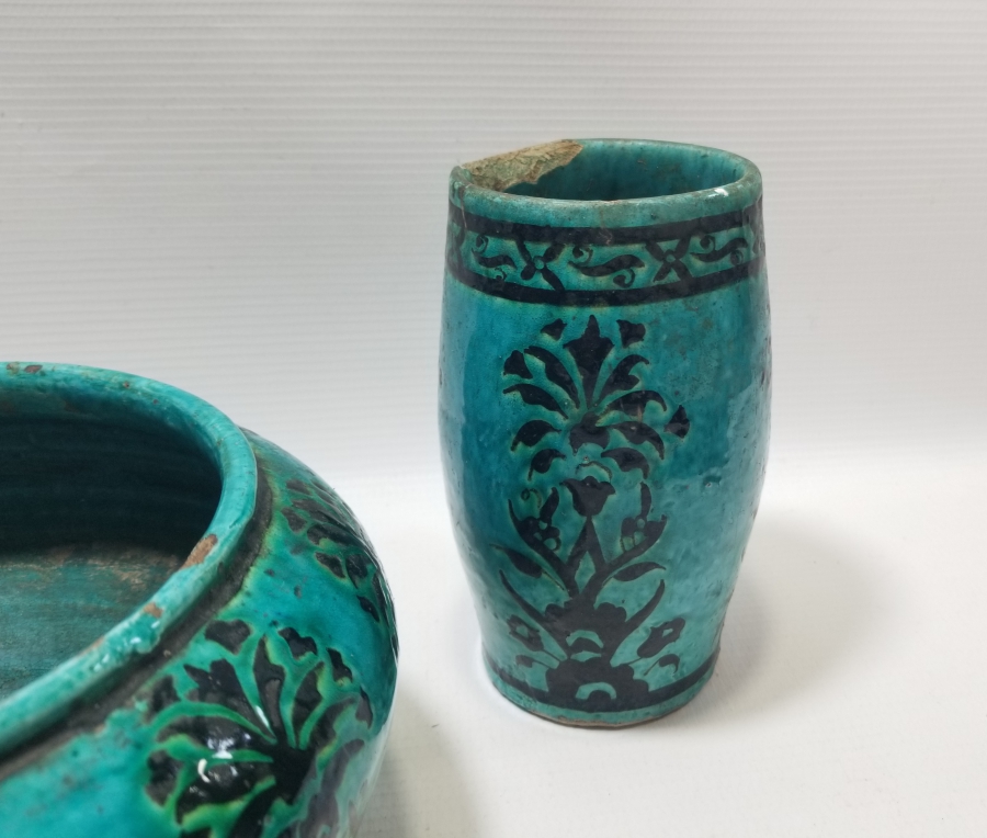 1800 BAŞLARI NADİR RENKTE OSMANLI DÖNEMİ İZNİK HOŞAF KASESİ VE ŞERBET BARDAĞI