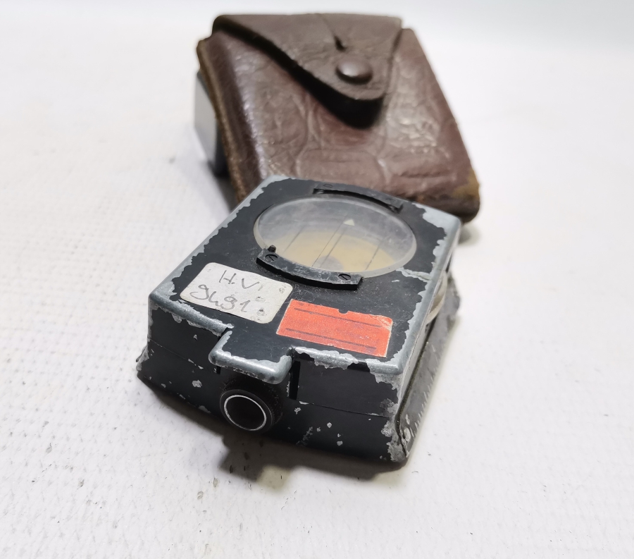 ORİJİNAL DERİ KILIFINDA ANTİKA PUSULA