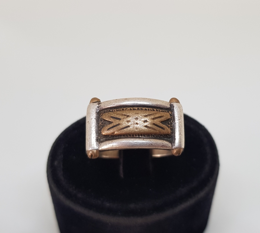 KABARTMA İŞÇİLİKLİ GÜMÜŞ YÜZÜK