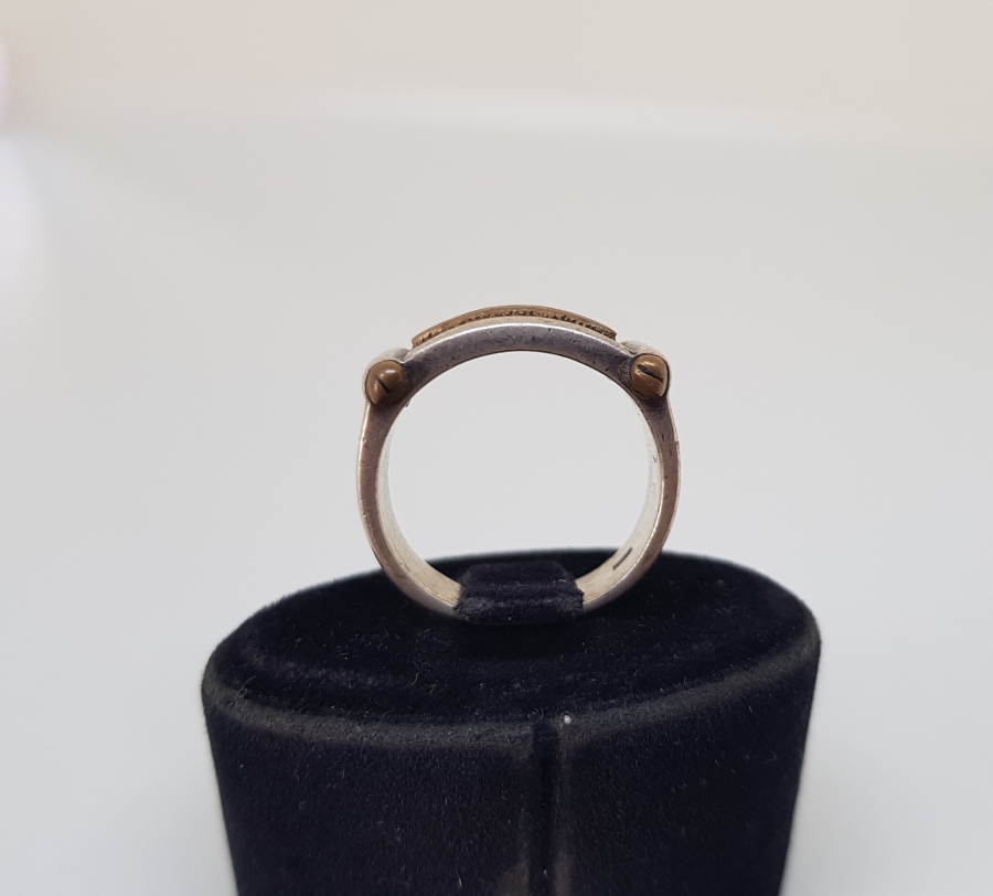 KABARTMA İŞÇİLİKLİ GÜMÜŞ YÜZÜK