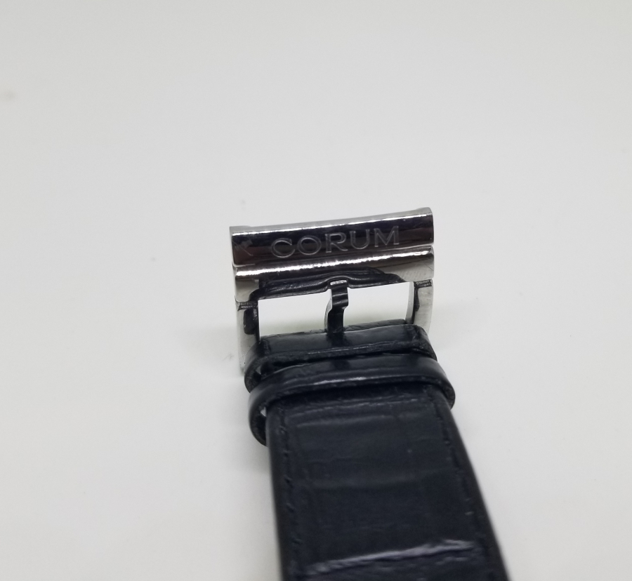 CORUM MARKA ÖZEL DİZAYN KOL SAATİ