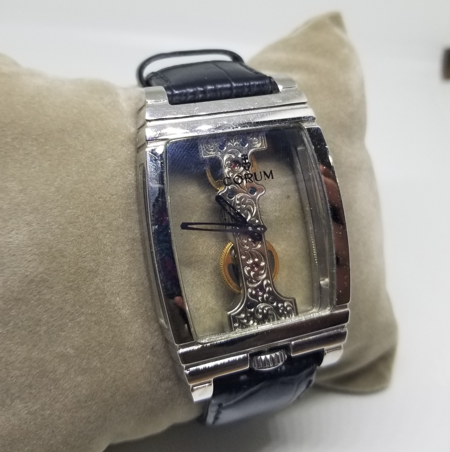 CORUM MARKA ÖZEL DİZAYN KOL SAATİ