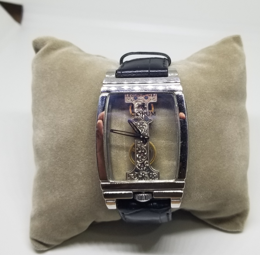 CORUM MARKA ÖZEL DİZAYN KOL SAATİ