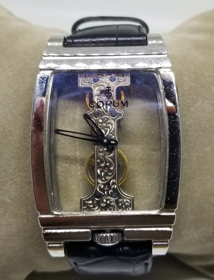 CORUM MARKA ÖZEL DİZAYN KOL SAATİ