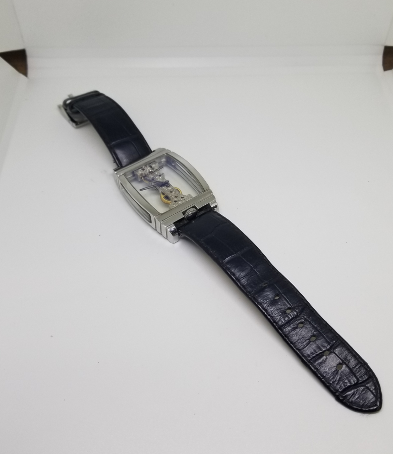 CORUM MARKA ÖZEL DİZAYN KOL SAATİ