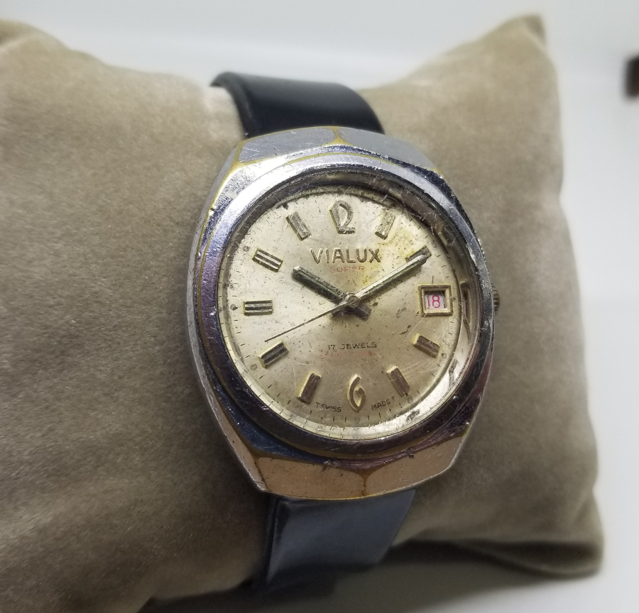 VIALUX MARKA TAKVİMLİ VE OTOMATİK ANTİKA KOL SAATİ