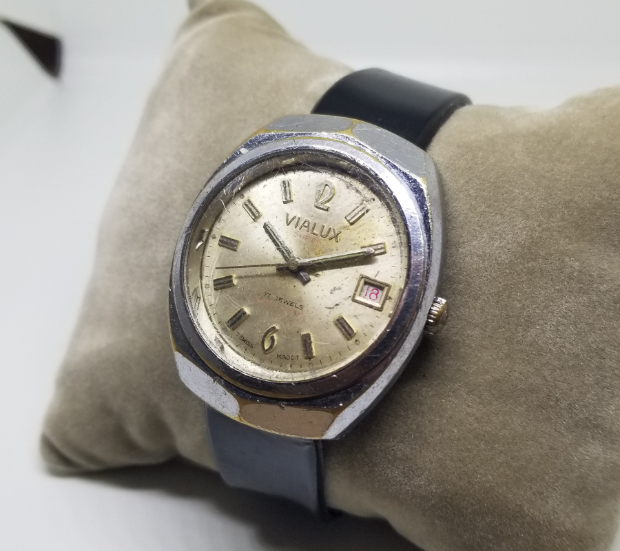VIALUX MARKA TAKVİMLİ VE OTOMATİK ANTİKA KOL SAATİ