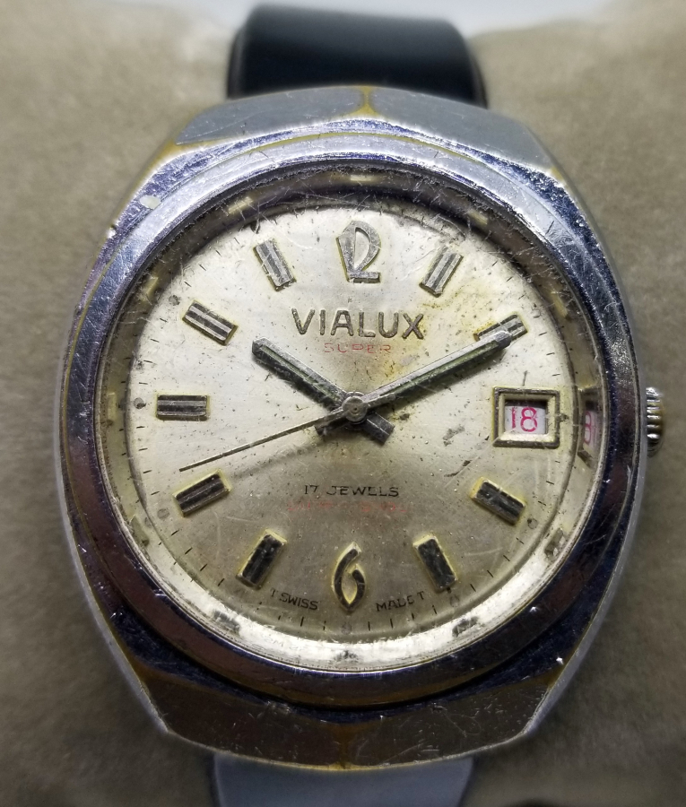 VIALUX MARKA TAKVİMLİ VE OTOMATİK ANTİKA KOL SAATİ