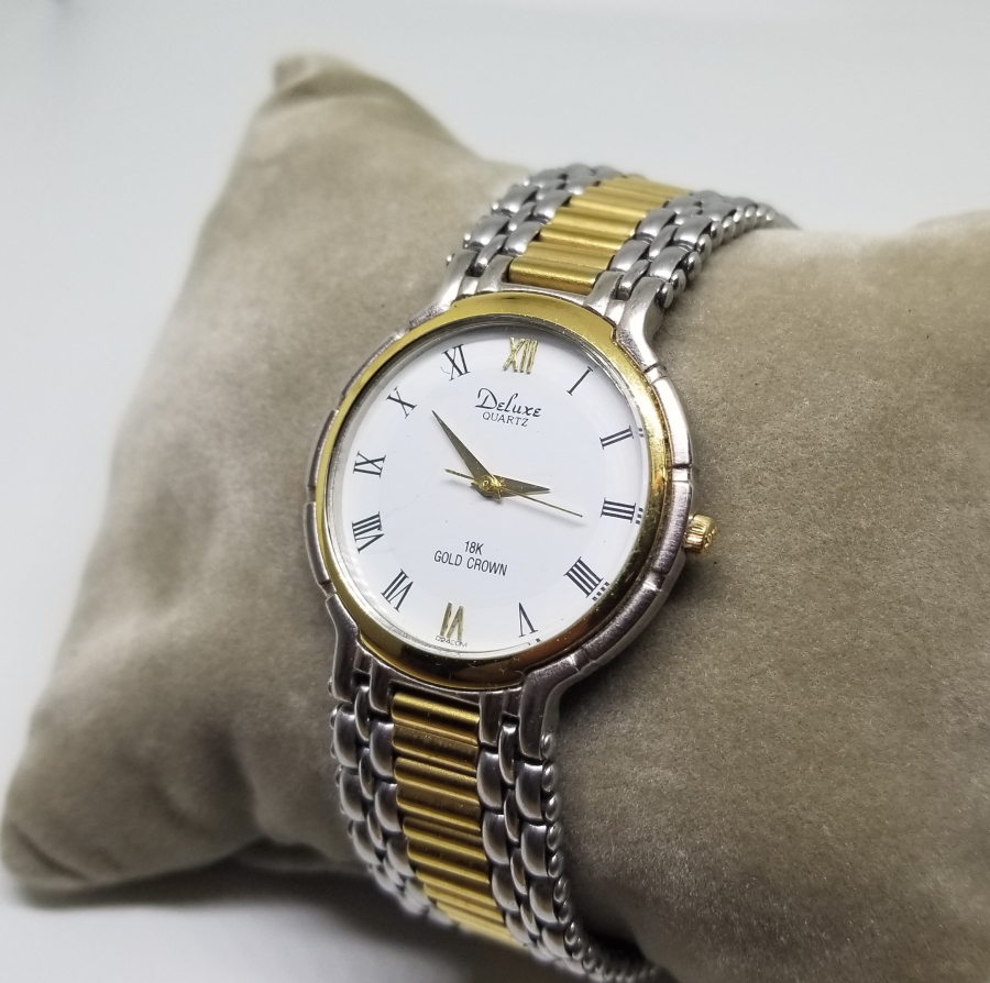 DELUXE MARKA ALTIN KAPLAMA PİLLİ KOL SAATİ