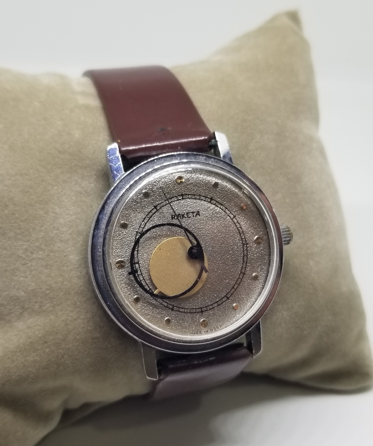 NADİR TİPTE RAKETA MARKA OTOMATİK KOL SAATİ