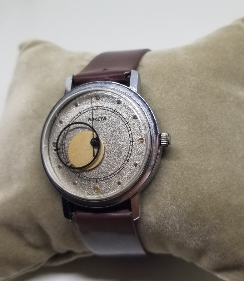 NADİR TİPTE RAKETA MARKA OTOMATİK KOL SAATİ