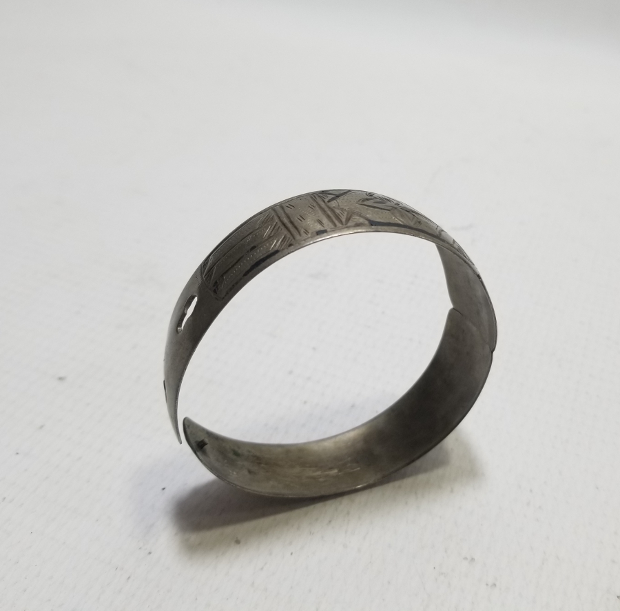 ÜZERİ AY YILDIZLI VE SAVAT İŞÇİLİKLİ OSMANLI DÖNEMİ BİLEZİK