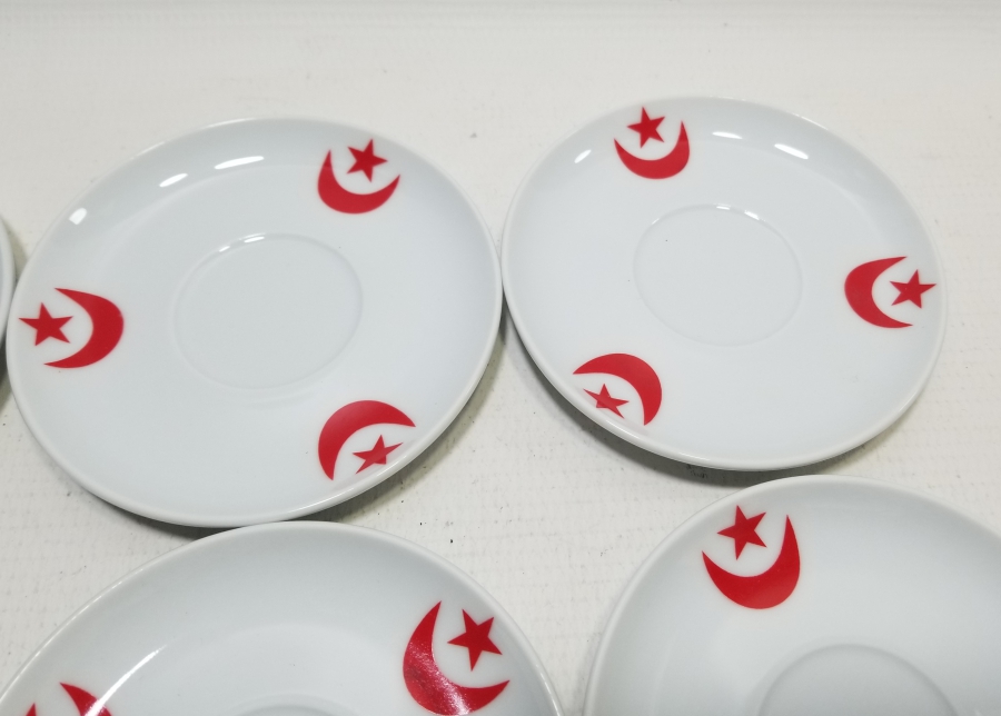 ÜZERLERİ AY YILDIZ FİGÜRLÜ ÇAY TABAĞI ALTI