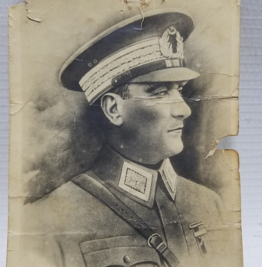 ARKASI OSMANLICA YAZILI CUMHURİYET BAŞLARI ATATÜRK FOTOĞRAFI