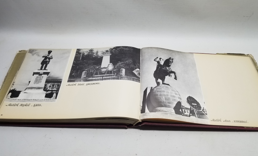 TÜRK SİLAHLI KUVVETLERİ ATATÜRK'ÜN DOĞUMUNUN 100. YILINA ÖZEL HAZIRLADIĞI ALBÜM