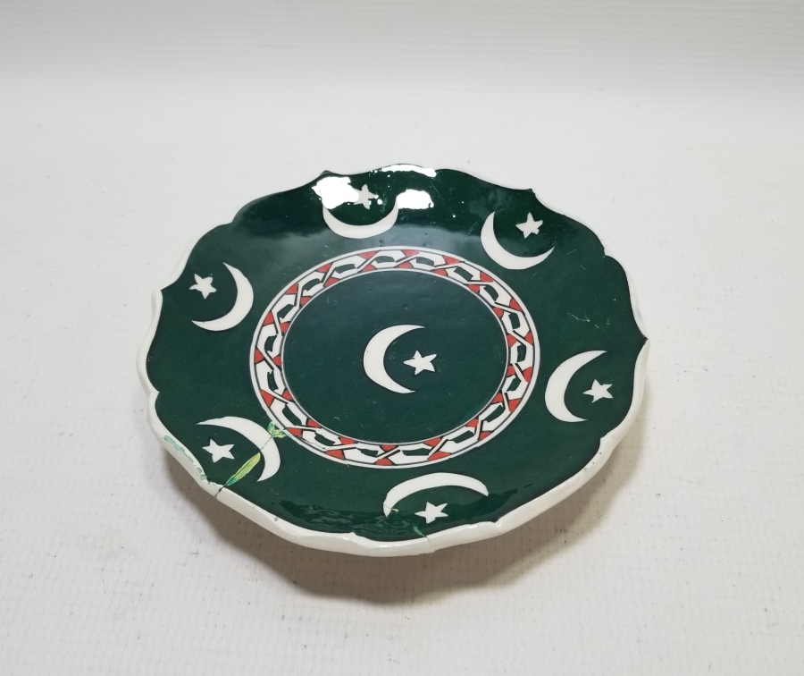 ÜZERİ AY YILDIZLI EL BOYAMA KÜTAHYA DUVAR TABAĞI