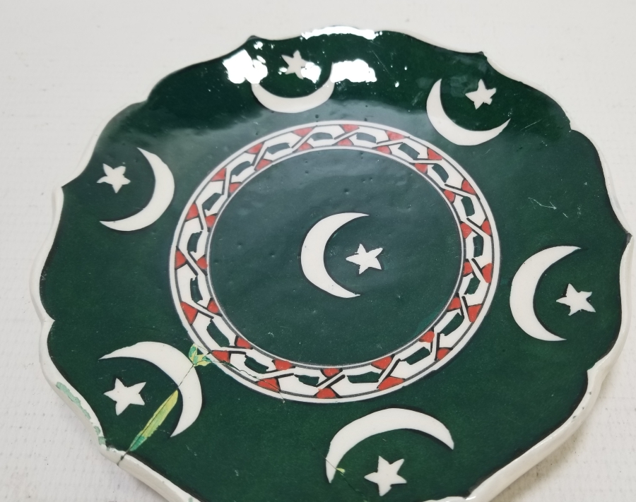 ÜZERİ AY YILDIZLI EL BOYAMA KÜTAHYA DUVAR TABAĞI