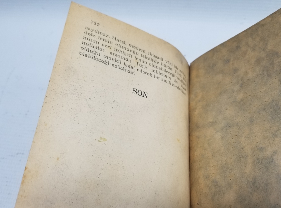 1930 YILI BASIMI TÜRKİYE TARİHİ İSİMLİ DERS KİTABI