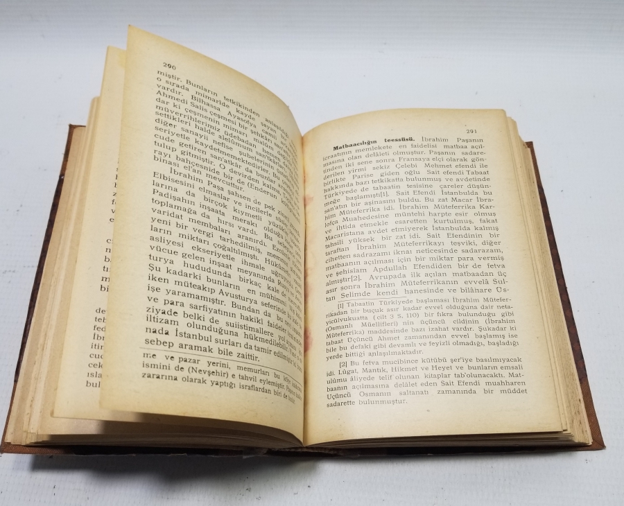 1930 YILI BASIMI TÜRKİYE TARİHİ İSİMLİ DERS KİTABI