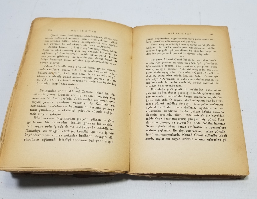 1938 BASIMI MAİ VE SİYAH İSİMLİ HALİD ZİYA UŞAKLIGİL'İN ROMANI