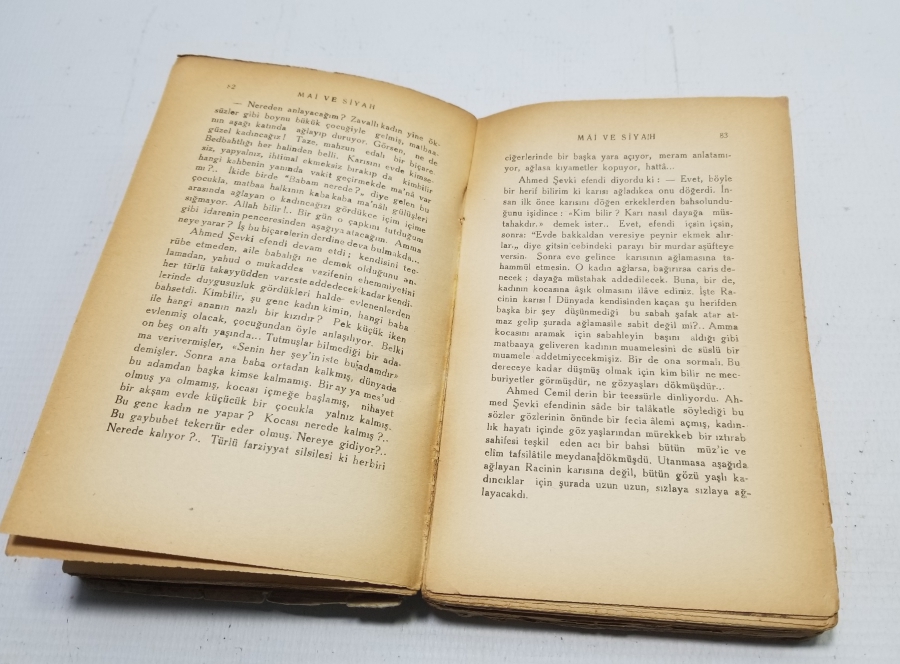 1938 BASIMI MAİ VE SİYAH İSİMLİ HALİD ZİYA UŞAKLIGİL'İN ROMANI